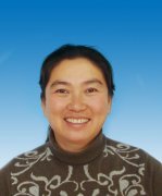 岳琳：河南省學(xué)科帶頭人，高級(jí)教師，體育學(xué)科