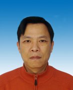 何一兵：特級(jí)教師，河南省學(xué)科帶頭人，省優(yōu)秀