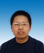 謝青峰：河南省骨干教師，高級(jí)教師，歷史組長(zhǎng)