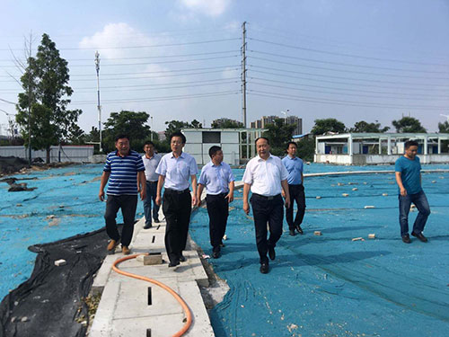 宛城區(qū)委書記劉中青調研轄區(qū)學校建設工作